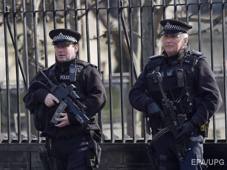 Британській поліції дозволили стріляти у водіїв-терористів