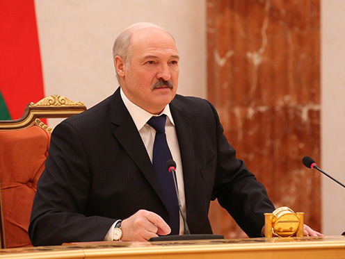 Лукашенко: Мы на Западе никому не нужны. Там такого добра, как Беларусь, хватает