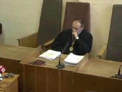 Захист Мартиненка заявив відвід судді Бобровнику