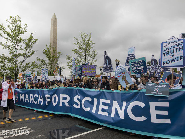 В сотнях городов мира прошел "Марш ученых"
