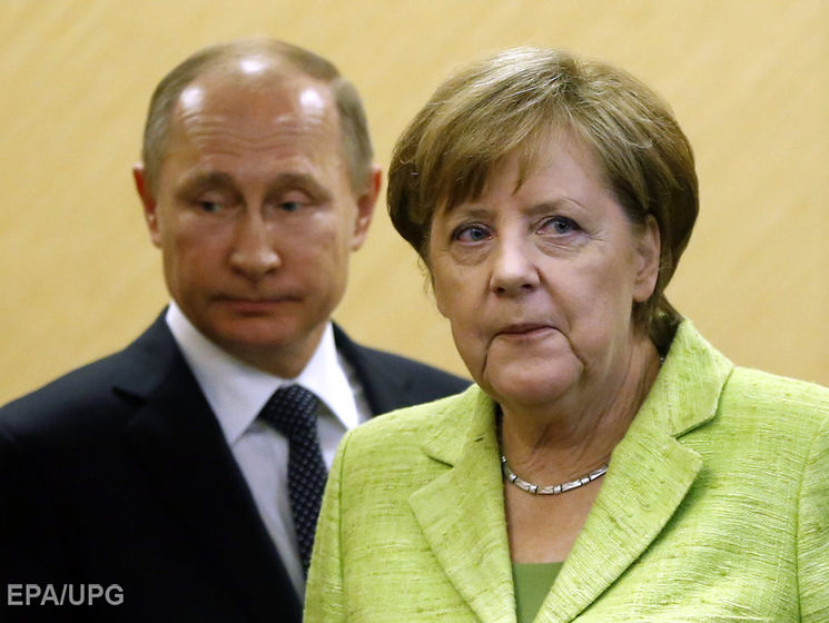 Боровой считает, что Меркель могла намекнуть Путину о разговоре по Донбассу с позиции силы