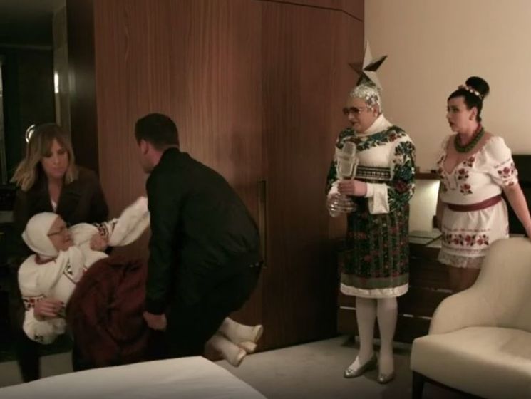 BBC выпустил комедийный мини-фильм о похищении главного трофея "Евровидения 2017". Видео