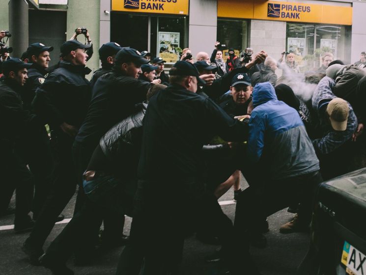 В Харькове напали на акцию представителей ЛГБТ-сообщества