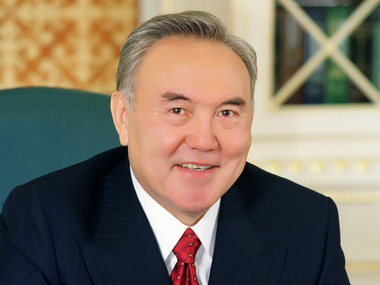 Назарбаев: Народ Украины сам должен решить внутренние проблемы, без вмешательства извне