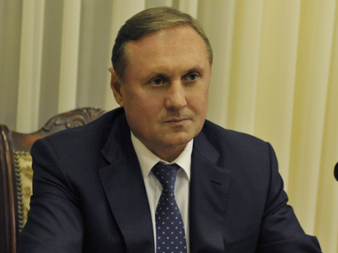 Ефремов сообщил о продолжении переговоров с оппозицией