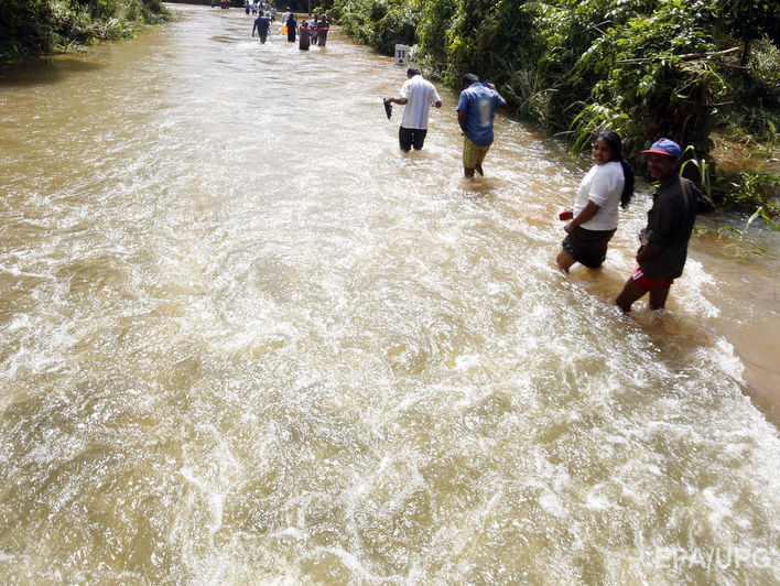 Количество погибших в результате наводнения в Шри-Ланке увеличилось до 146