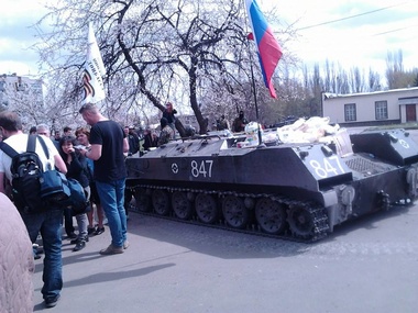 Тымчук: Сепаратисты в Славянске уже отбирают машины у местных жителей