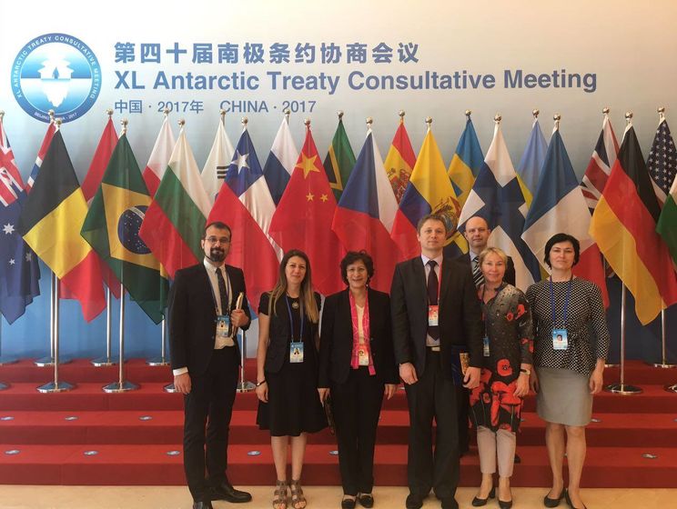 Украина планирует совместные исследования Антарктики с Китаем, Малайзией и Турцией