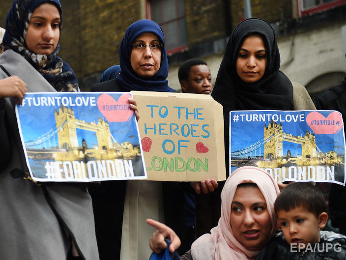 Британские имамы отказываются совершать заупокойные молитвы по террористам