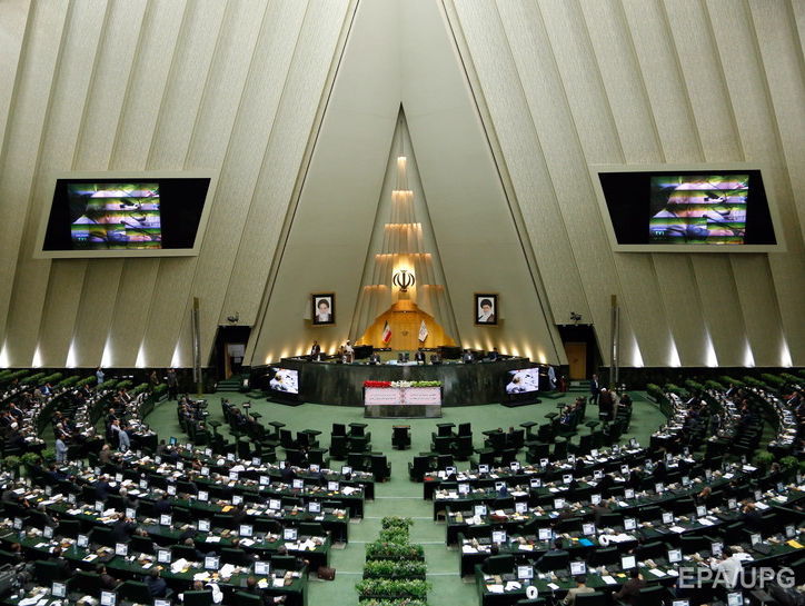 Неизвестные открыли стрельбу в парламенте Ирана &ndash; СМИ