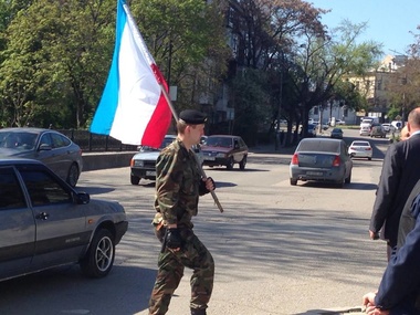 Неизвестные силой сняли флаг Украины со здания Меджлиса