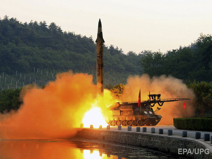 КНДР запустила несколько ракет "земля-корабль"