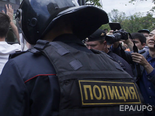 В Санкт-Петербурге антикоррупционный митинг Навального начался с задержаний активистов