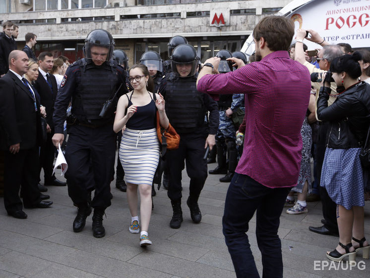В Москве и Петербурге на акциях против коррупции уже задержано 900 человек
