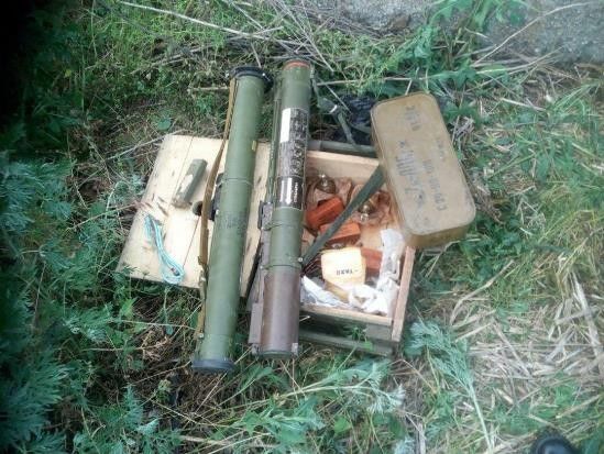 СБУ обнаружила арсенал оружия и боеприпасов около Марьинки