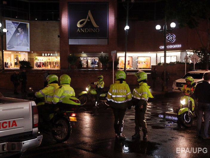 В результате взрыва в торговом центре в Колумбии погибли три человека