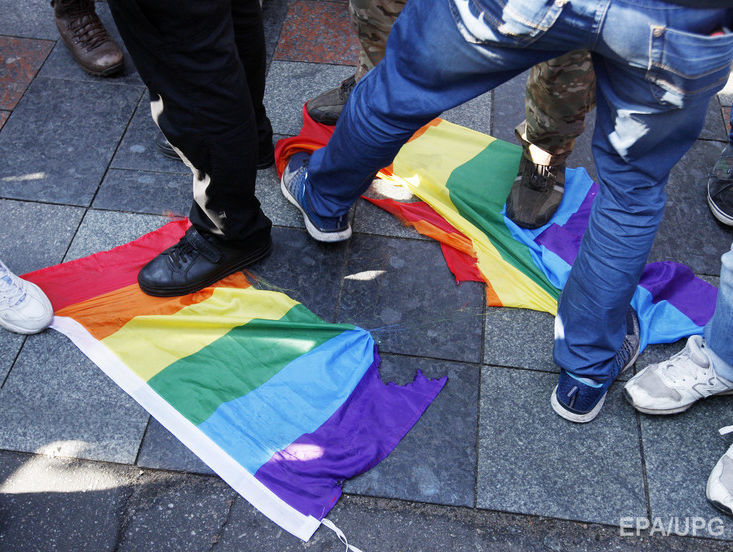 В Киеве избили двух представителей ЛГБТ после Марша равенства &ndash; оргкомитет