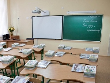 В крымских школах запретили изучать историю Украины и украинскую литературу