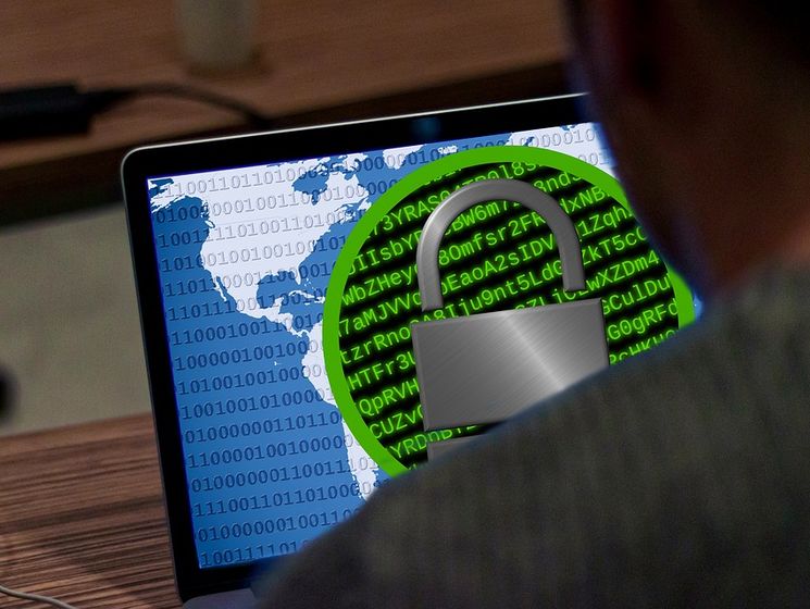 Масштабная кибератака на сети органов власти остановлена – Кабмин