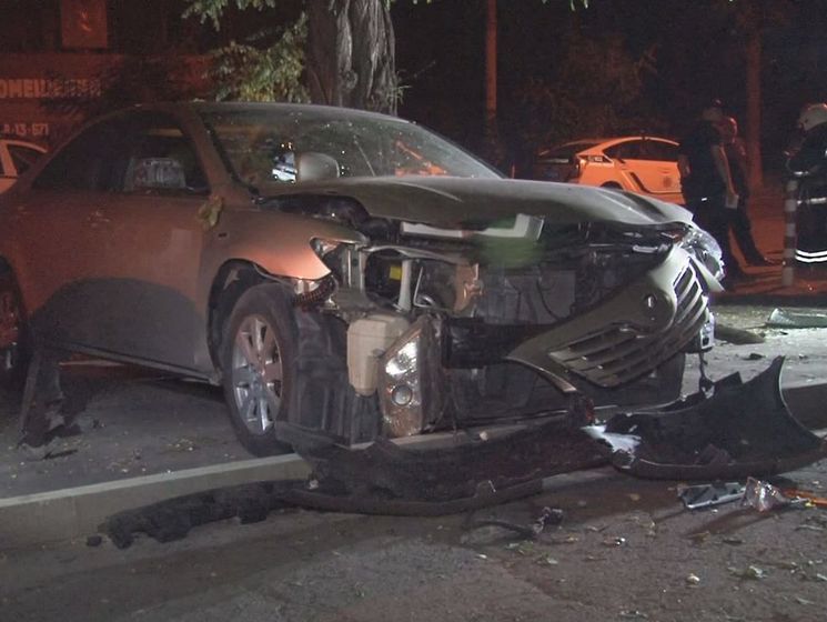В Одессе ночью неизвестные взорвали автомобиль. Видео