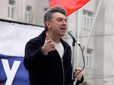 Немцов: Танки НАТО могут оказаться под Харьковом и войти в Беларусь