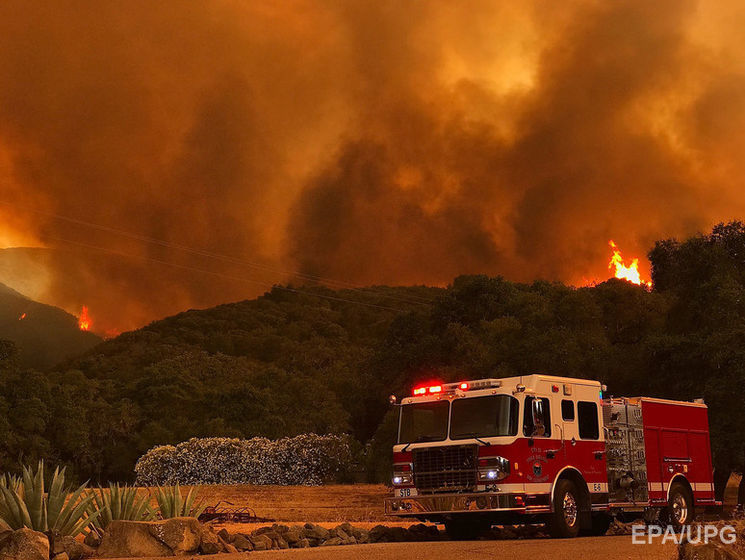 Калифорнию охватили лесные пожары. Видео