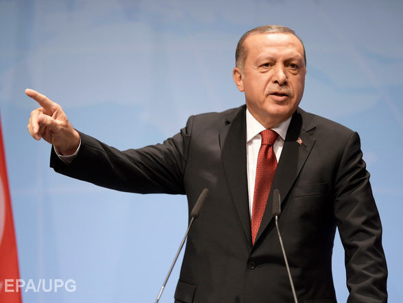 ﻿"Насамперед ми відрубаємо голови зрадникам". Ердоган у річницю спроби перевороту заявив, що в Туреччині можуть увести смертну кару