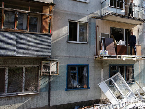 ﻿У Золотому внаслідок обстрілу бойовиків пошкоджено дев'ять житлових будинків – Луганська ОДА 