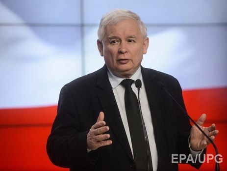 ﻿Три екс-президенти Польщі звинуватили керівну партію у спробі встановити диктатуру