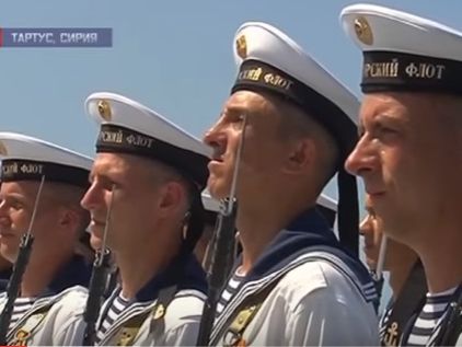 В сирийском Тартусе прошел военный парад ВМФ России