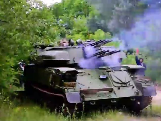 ﻿"Укроборонпром" показав випробування зенітного гарматного комплексу "Шилка" перед переданням українській армії. Відео