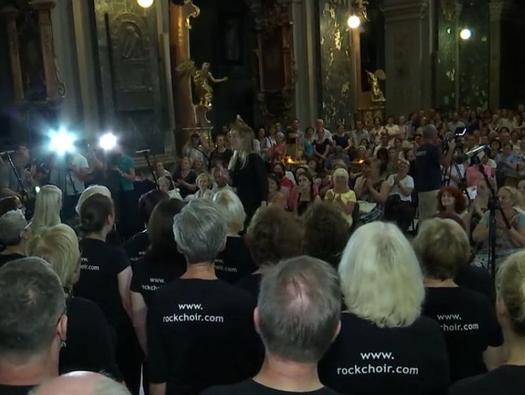 ﻿У львівському храмі виступив лондонський рок-хор. Відео