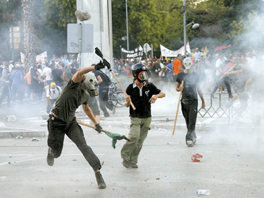 Греция претендует на лидерство по количеству протестов против политики Евросоюза и МВФ