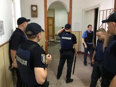 Патрульные штурмовали палату львовской психбольницы