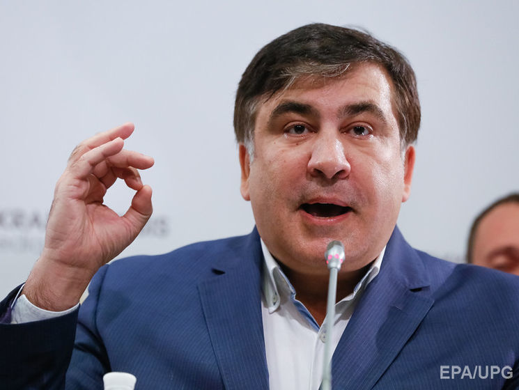 Саакашвили про обвинения в тратах на венки: Так делается в любой президентской администрации