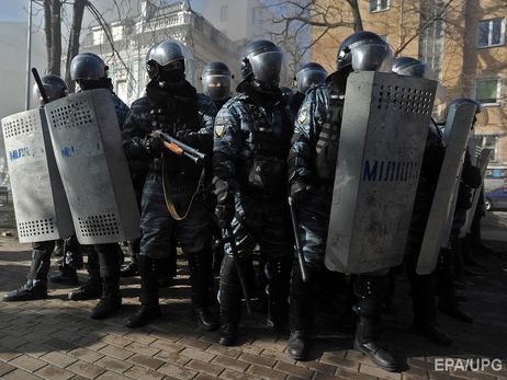 ﻿Суд відправив під домашній арешт екс-беркутівця, підозрюваного в побитті активістів Автомайдану