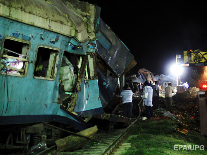 ﻿Причиною аварії потягів у Єгипті стала помилка диспетчера – місцева влада