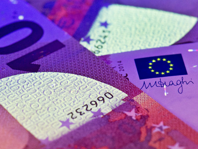Гривна к евро подорожала до 29,95 грн/€