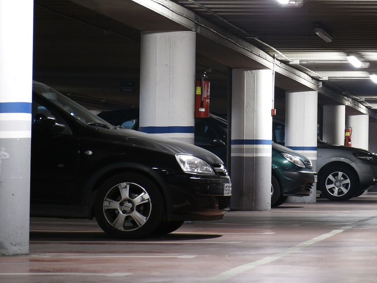 ﻿У КМДА заявили, що надходження від оплати паркування через мобільні додатки за два дні зросли на 88%