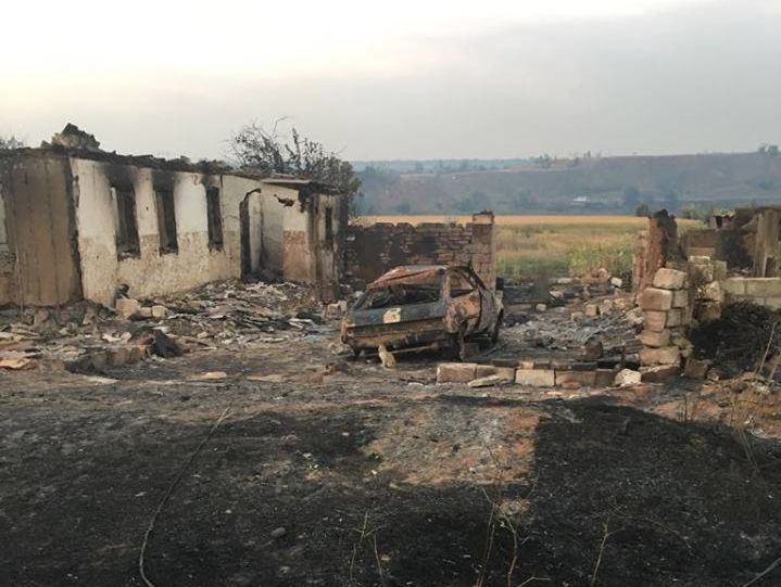 Пожар почти полностью уничтожил село Новокаменку в Донецкой области – Жебривский
