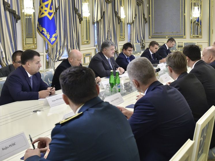 ﻿Порошенко обговорив із міністрами оборони країн Балтії та Чорногорії зміцнення оборонного потенціалу України