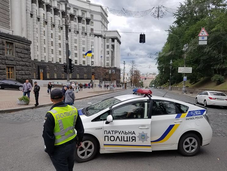 Полиция расследует взрыв в Киеве как покушение на убийство