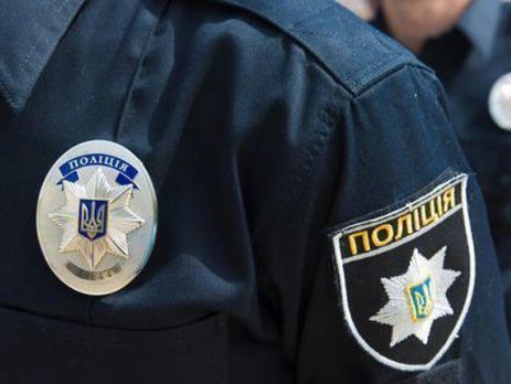 В Киевской области ребенок попал под колеса патрульного автомобиля, за его жизнь борются врачи