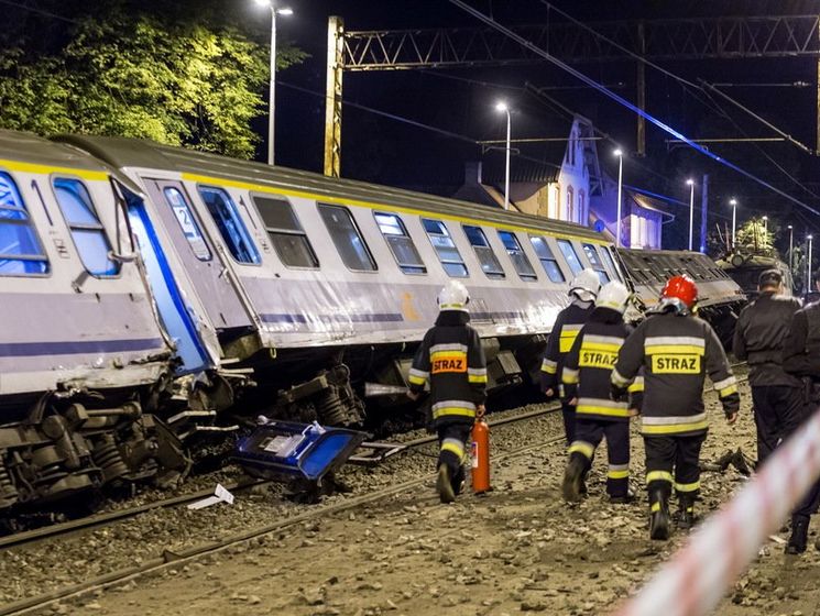 ﻿Консул з'ясовує, чи є українці серед потерпілих унаслідок зіткнення поїздів у Польщі – МЗС України