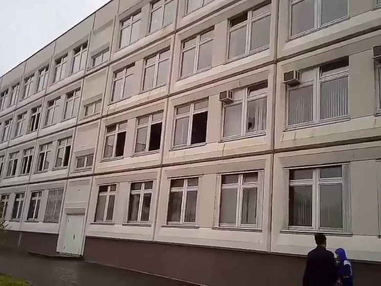 В Подмосковье девятиклассник открыл стрельбу в школе. Видео
