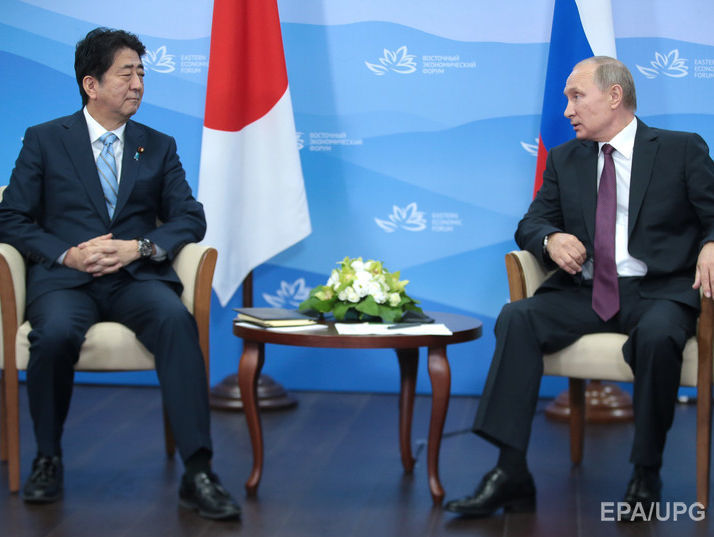 Абэ призвал Путина "поставить точку" в вопросе Курильских островов
