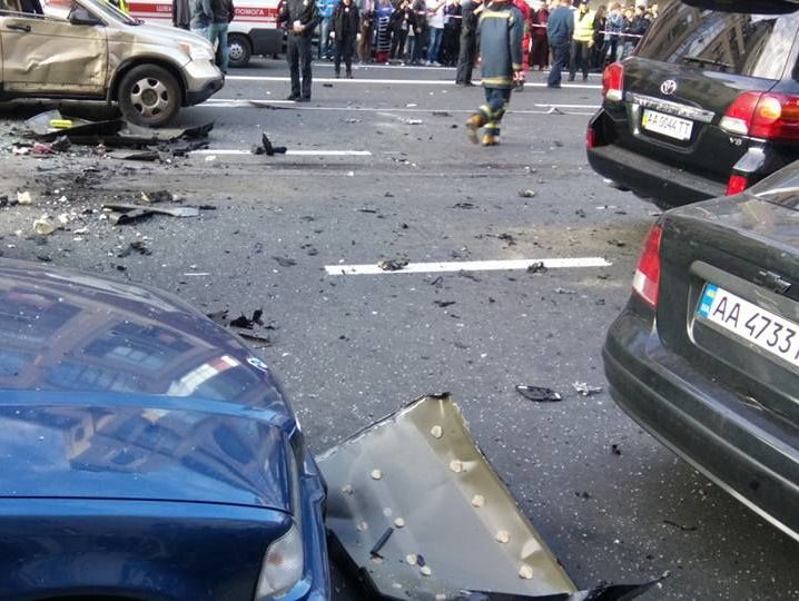 ﻿Правоохоронці можуть перекваліфікувати вибух автомобіля в Києві у теракт