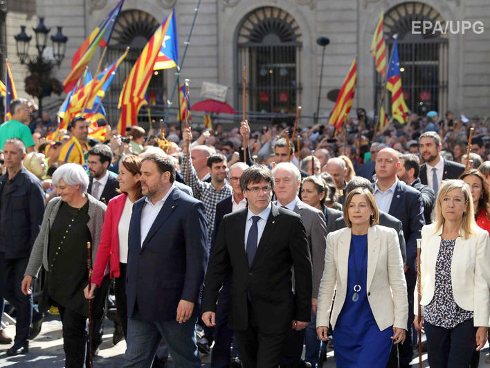 Более 700 мэров Каталонии участвовали в митинге за независимость региона от Испании