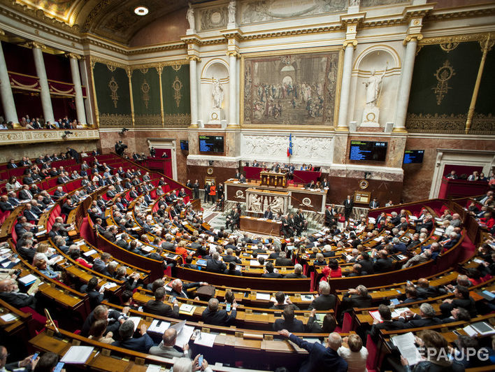 ﻿У Франції проходять часткові вибори до Сенату