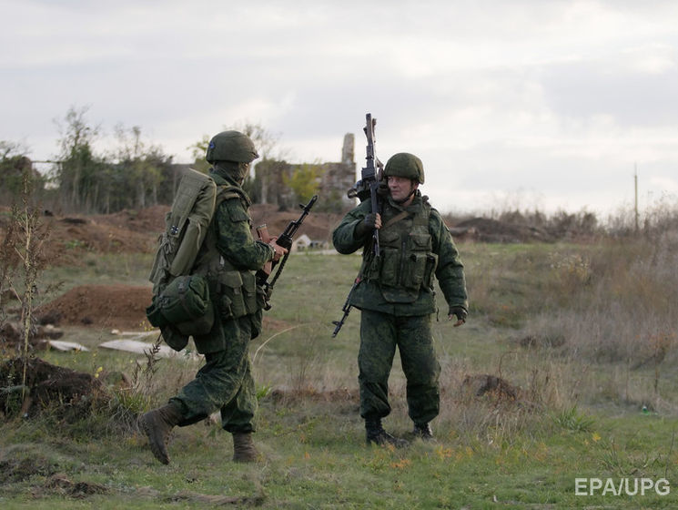 ﻿У зоні АТО постраждало троє українських військових – штаб АТО